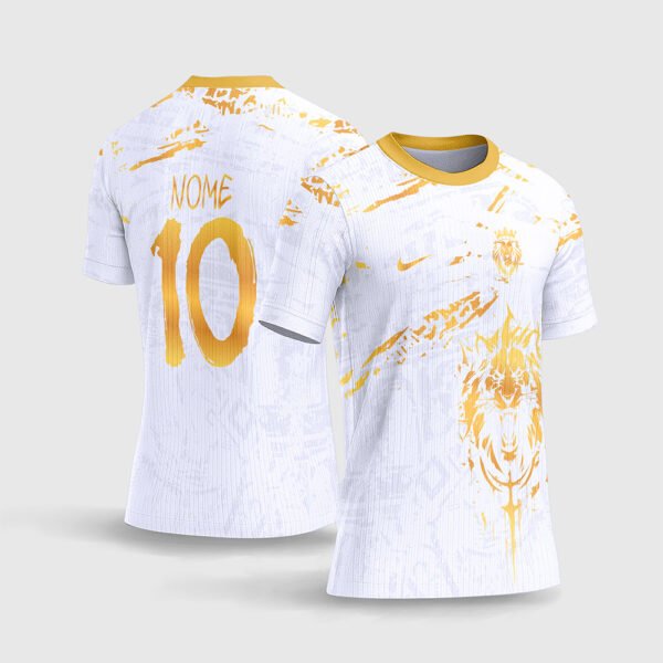 Arte Vetor Camisa Interclasse Leão Dourado 2027.jpg apresenta o mockup de um fardamento esportivo de interclasse na cor branca com gola e pinceladas abstratas em dourado ouro, trazendo estampa frontal de um leão estilizado com coroa, e layout traseiro com o número 10 e campo de nome em textura dourada para sublimação total CorelDRAW.