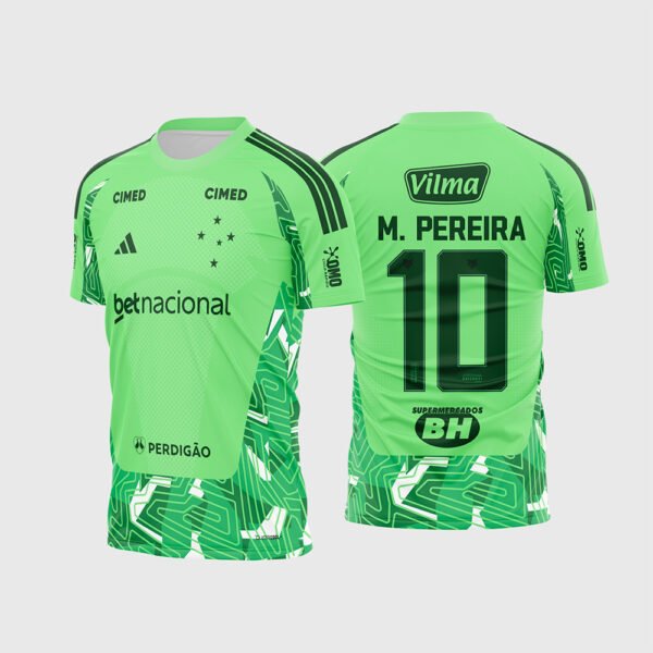 Arte Vetor Camisa Cruzeiro Goleiro 2026 - 2027.jpg apresenta o mockup do uniforme de goleiro do Cruzeiro na cor verde neon com grafismos geométricos abstratos nas laterais, estrelas soltas do clube, patrocínios Betnacional, Vilma e Supermercados BH, e layout traseiro oficial com o número 10 e nome M. Pereira para sublimação total CorelDRAW.