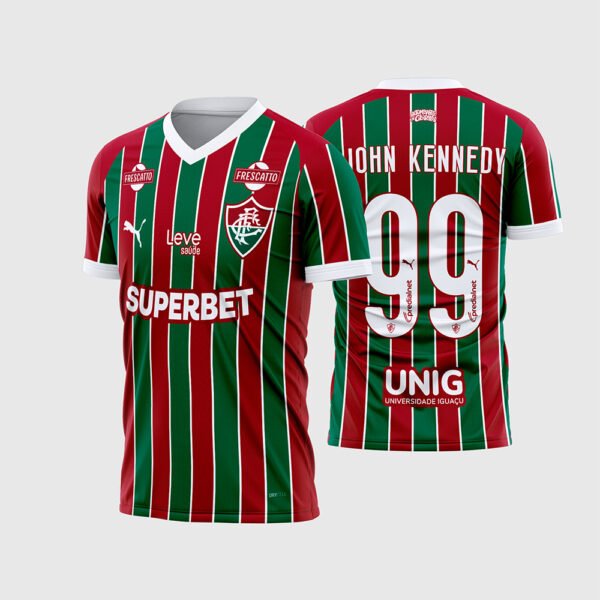 Arte Vetor Camisa Fluminense Titular 2026 - 2027.jpg apresenta o mockup do uniforme titular do Fluminense na cor grená, verde e branca com listras verticais tradicionais, gola V branca, patrocínios Superbet, Frescatto, UNIG e layout traseiro oficial com o número 99 e nome John Kennedy para sublimação total CorelDRAW.